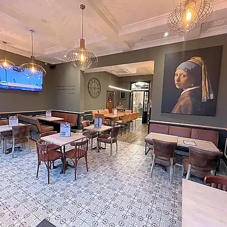 Demelenne Hotel