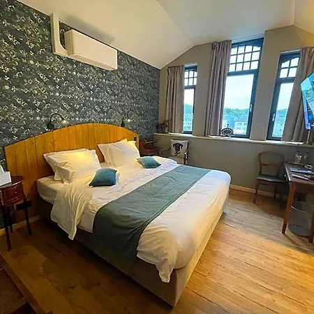 Demelenne Hotel